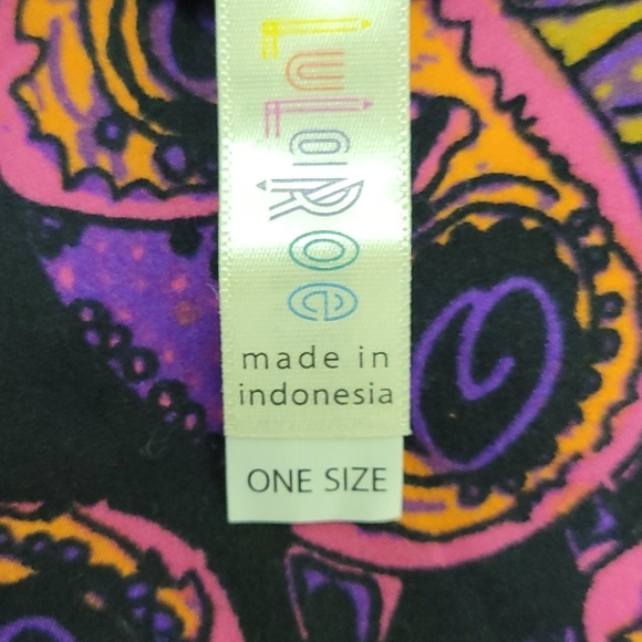 Lularoe Black Purple Owl Leggings OS - Picture 4 of 8